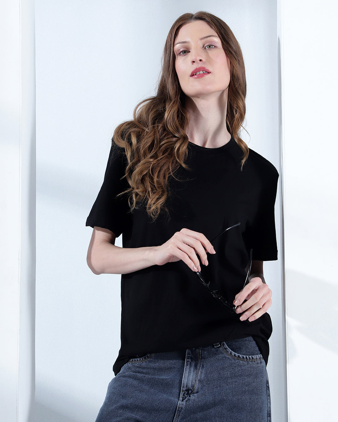 Women's Black Solid Oversized T-shirt